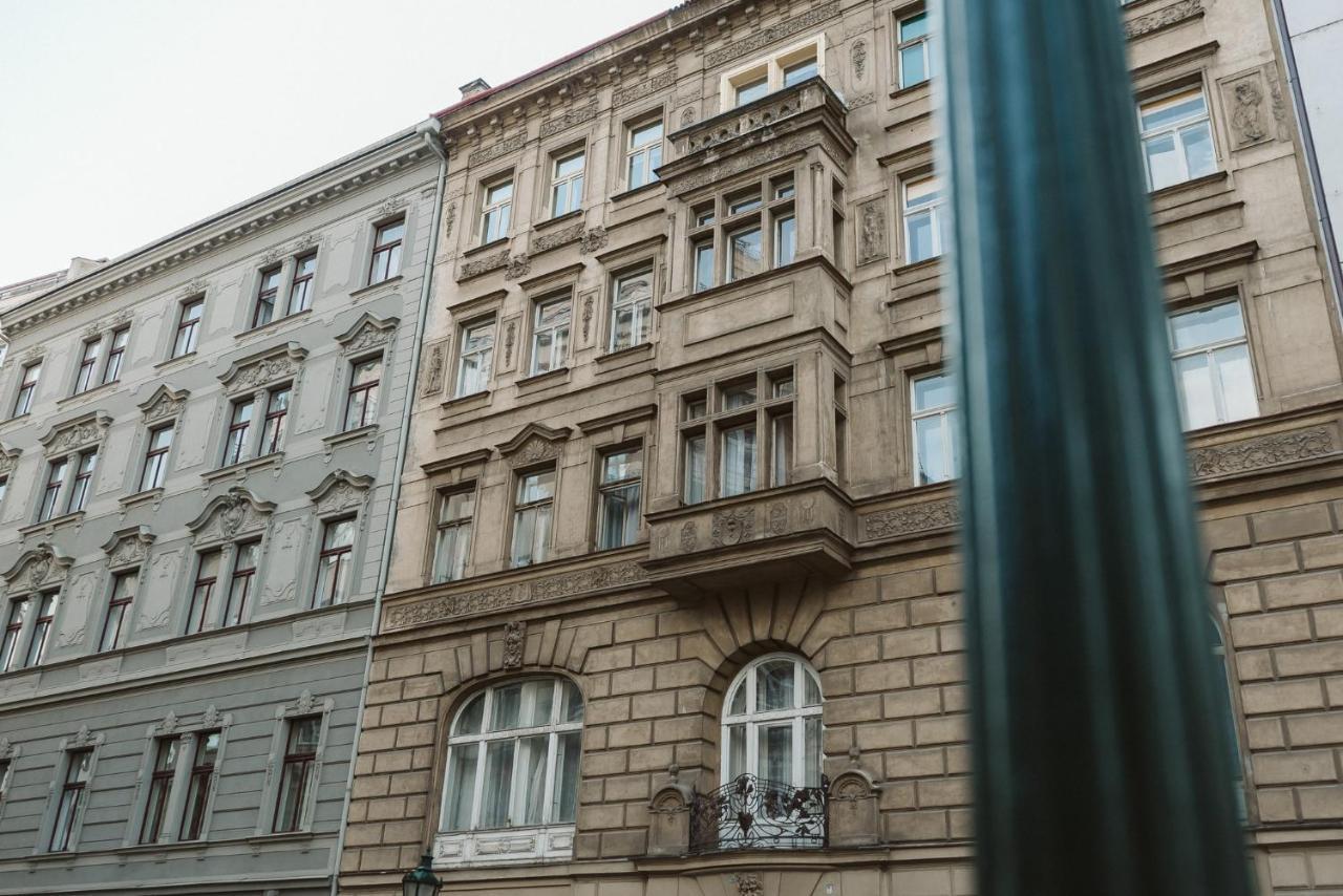 Lil Apartment With Tyn Cathedral View, Parking & Ac プラハ エクステリア 写真